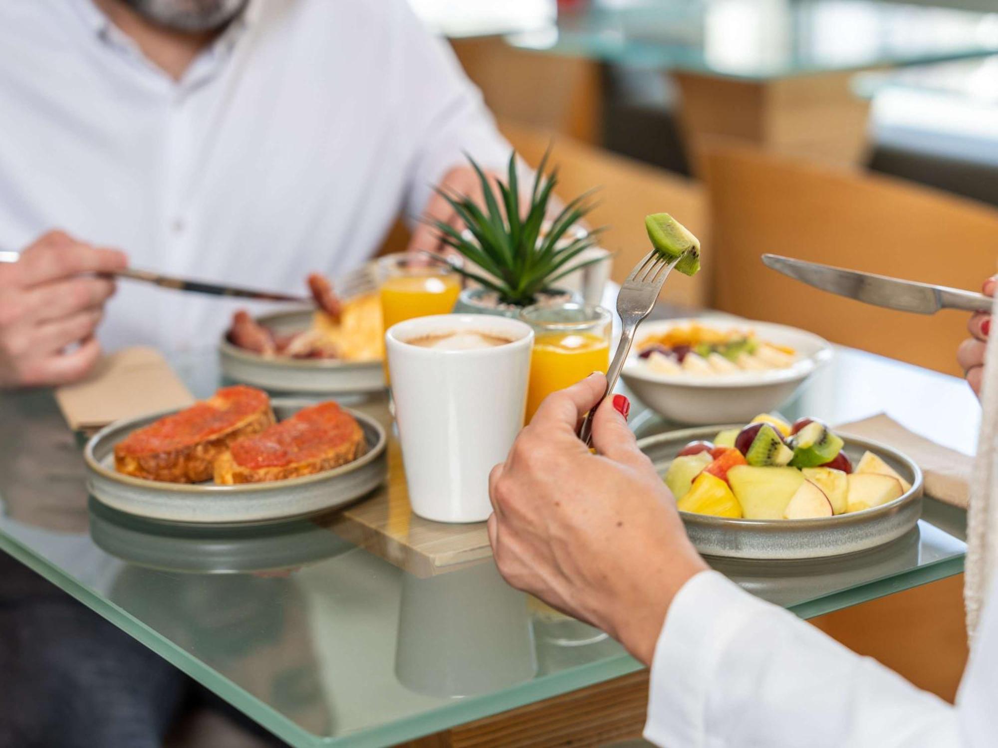 Ibis Madrid Alcobendas Ngoại thất bức ảnh