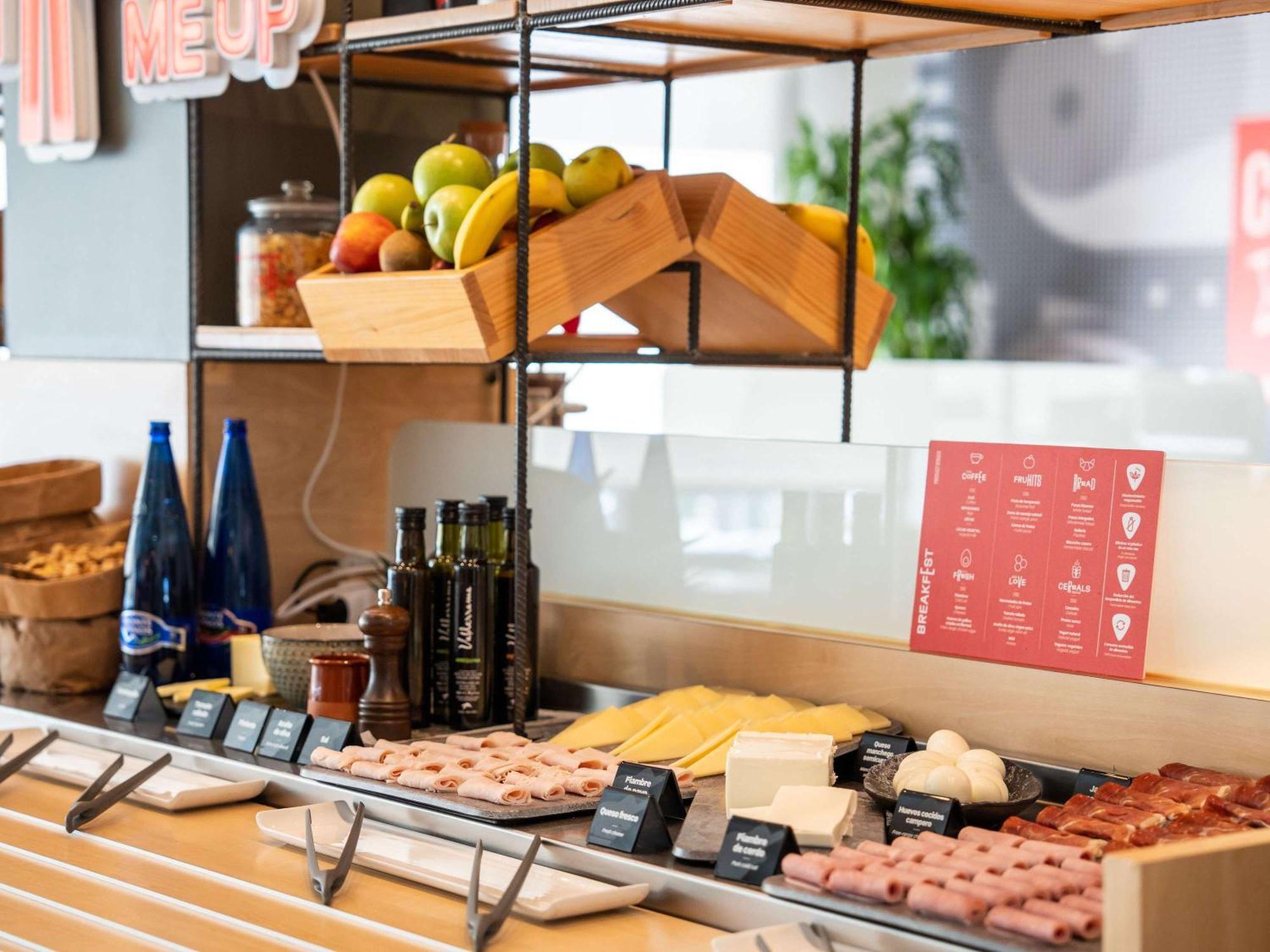 Ibis Madrid Alcobendas Ngoại thất bức ảnh