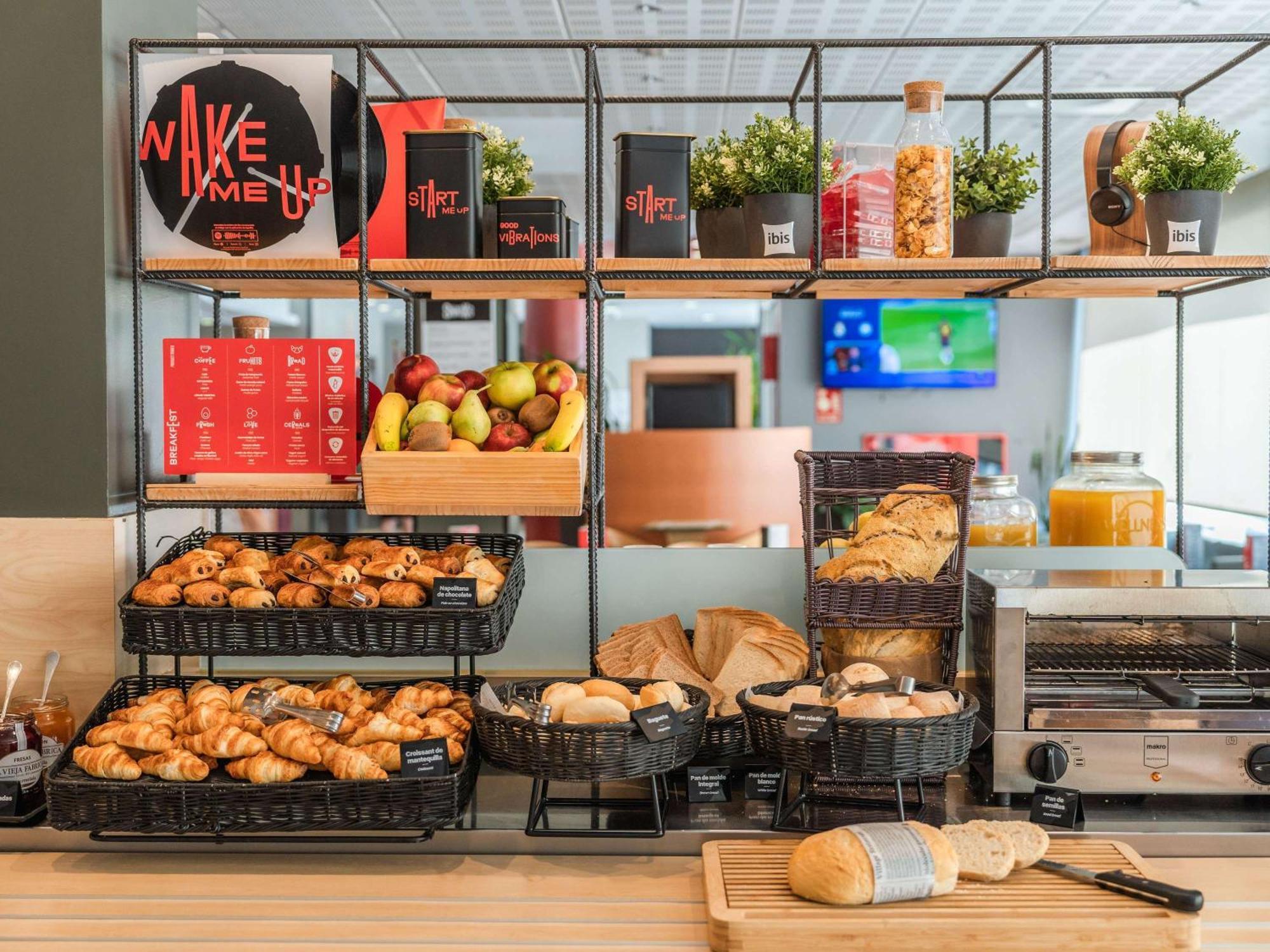 Ibis Madrid Alcobendas Ngoại thất bức ảnh