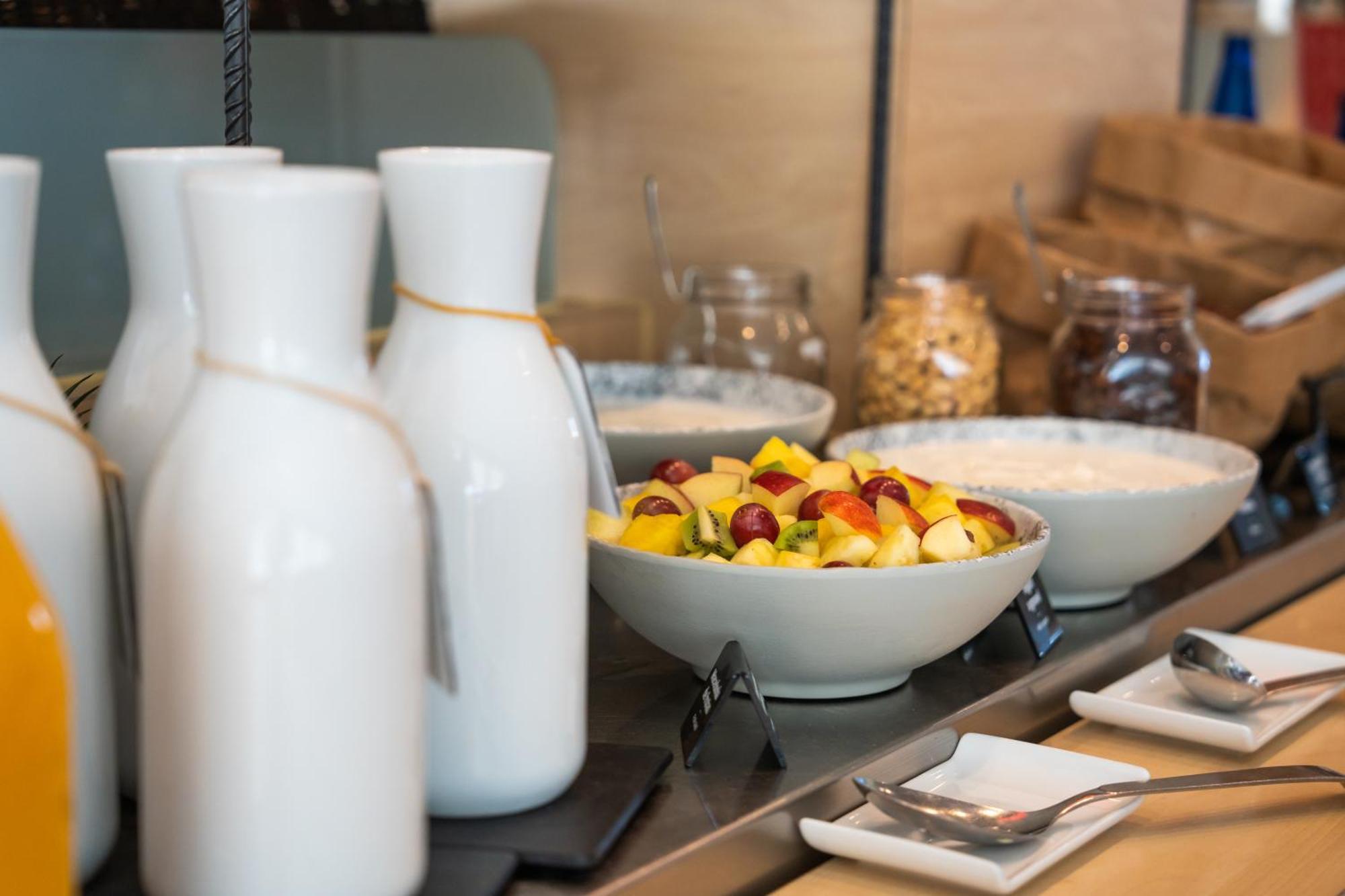 Ibis Madrid Alcobendas Ngoại thất bức ảnh