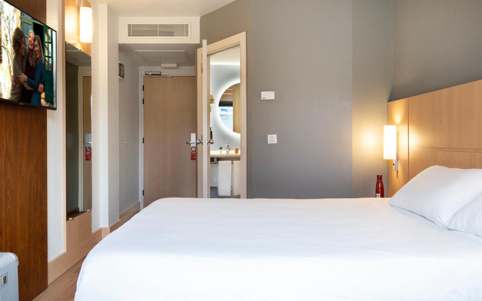 Ibis Madrid Alcobendas Ngoại thất bức ảnh